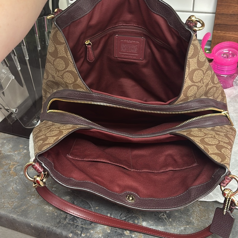 Coach Purse - Picture 7 of 11